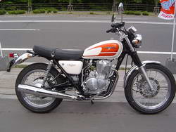 Мотоцикл Honda CB 400SS