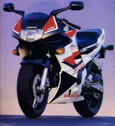Мотоцикл Honda CBR 600F2 (P)