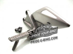 Подножка водительская с креплением левая Honda CBR 1000 RR CBR1000 CBR1000RR 12 13 14