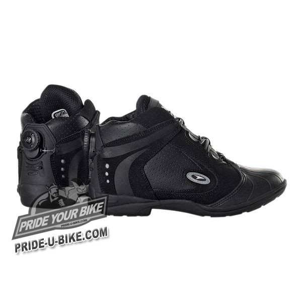 axo_striker_black_boots-sm.jpg